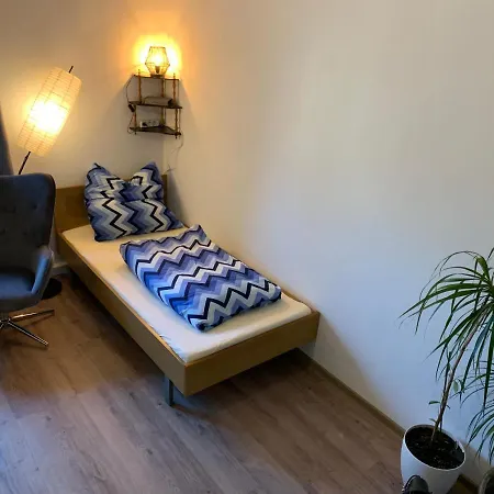 Industrial Look - 2 Bedroom - In Plagwitz Апартаменты